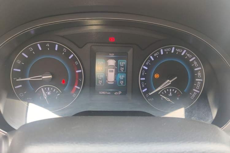 Used Haval H2 2018 Red-Label 1.5T Dual-Clutch Two-Wheel-Drive Elite Model Instrument Cluster