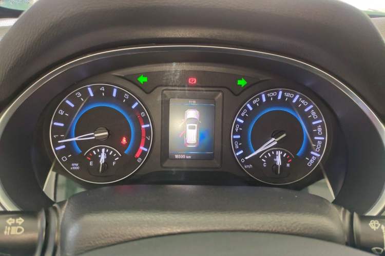 Used Haval H2 2018 1.5T Manual Two-Wheel Drive Luxury Model China VI Standard Instrument Cluster