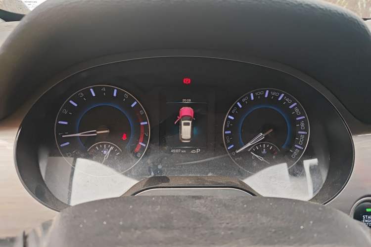 Used Haval H2 2018 Chuanxiang Edition Red Badge 1.5T Dual-Clutch Two-Wheel Drive Fashionable Model Instrument Cluster