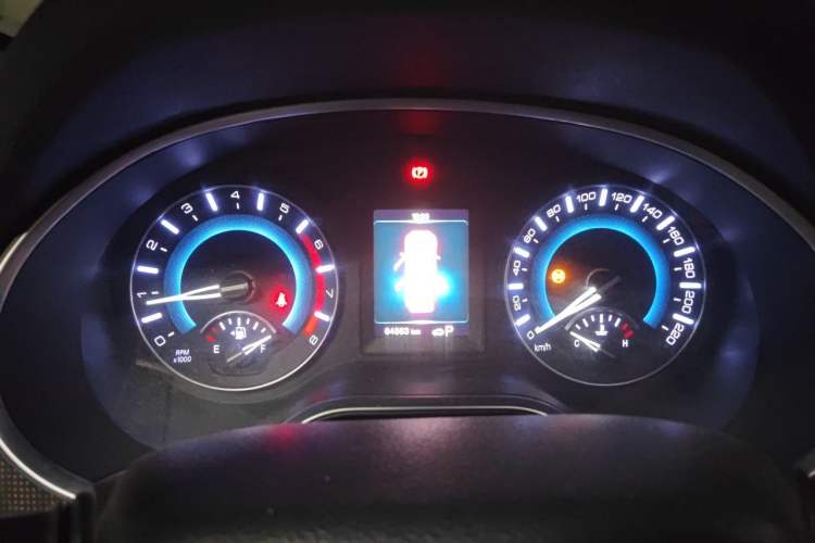 Used Haval H2 2018 Blue-Label 1.5T Dual-Clutch Two-Wheel-Drive Luxury Model Instrument Cluster