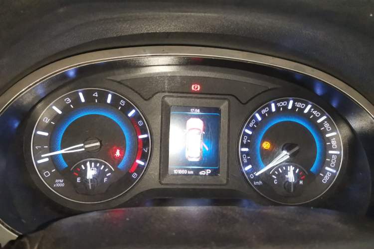 Used Haval H2 2018 Red-Label 1.5T Dual-Clutch Two-Wheel-Drive Luxury Model Instrument Cluster