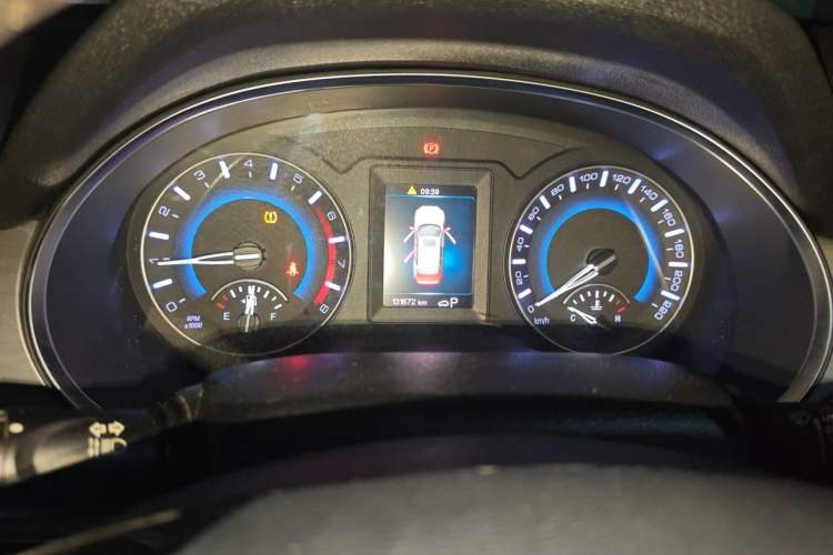 Used Haval H2 2018 Chuanxiang Edition Blue Badge 1.5T Dual-Clutch Two-Wheel Drive ZhiShang Model Instrument Cluster