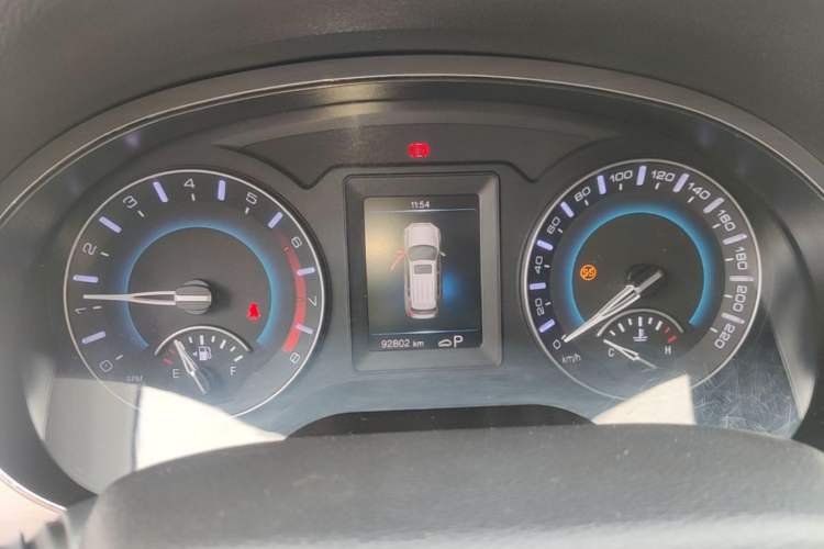 Used Haval H2 2018 Red-Label 1.5T Dual-Clutch Two-Wheel-Drive Elite Model Instrument Cluster