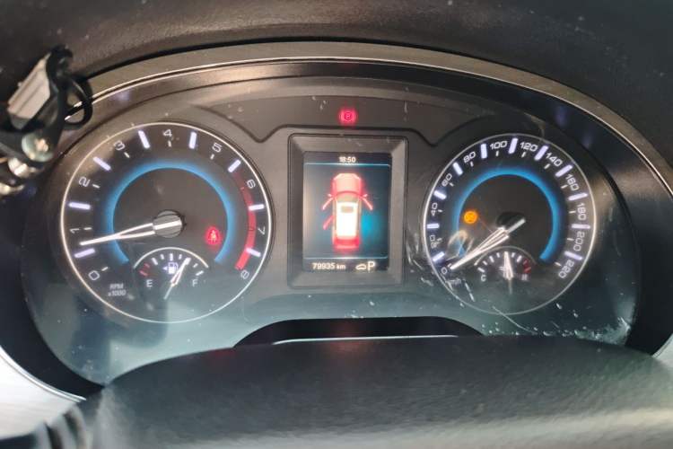 Used Haval H2 2018 Red-Label 1.5T Dual-Clutch Two-Wheel-Drive Elite Model Instrument Cluster