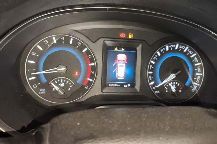 Used Haval H2 2018 Blue-Label 1.5T Dual-Clutch Two-Wheel-Drive Luxury Model Instrument Cluster