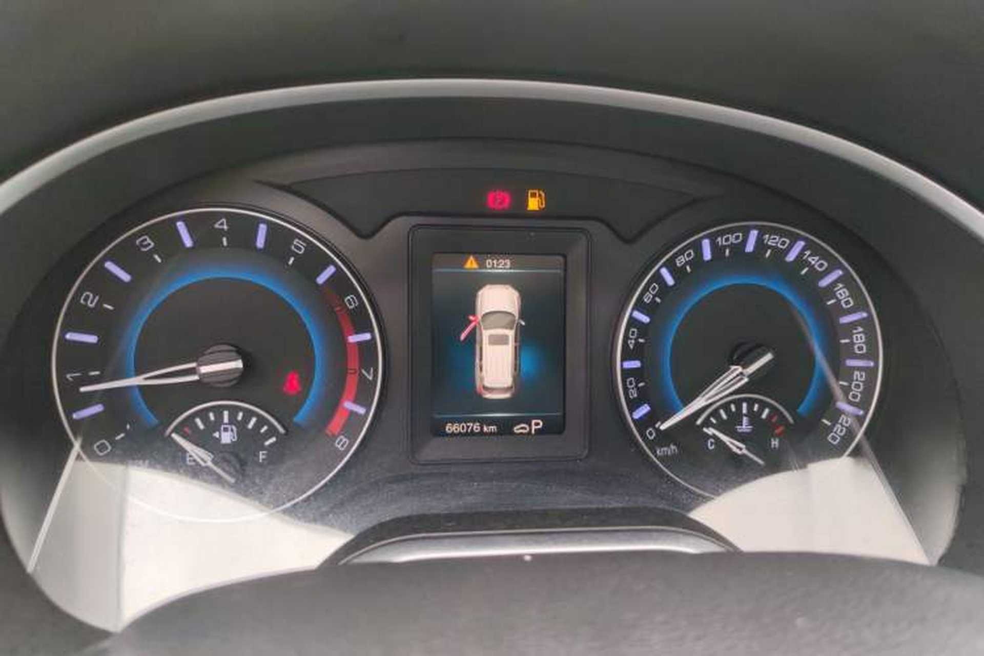 Used Haval H2 2018 Chuanxiang Edition Blue Badge 1.5T Dual-Clutch Two-Wheel Drive Fashionable Model Instrument Cluster