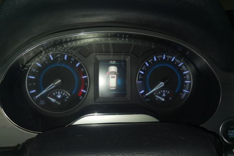 Used Haval H2 2018 Red-Label 1.5T Dual-Clutch Two-Wheel-Drive Luxury Model Instrument Cluster