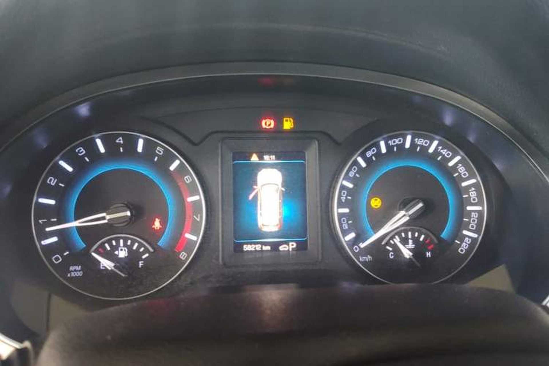 Used Haval H2 2018 Red-Label 1.5T Dual-Clutch Two-Wheel-Drive Elite Model Instrument Cluster