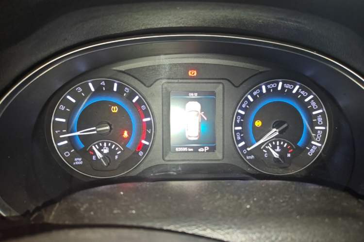 Used Haval H2 2018 Blue Label 1.5T Dual-Clutch Two-Wheel-Drive Elite Model Instrument Cluster