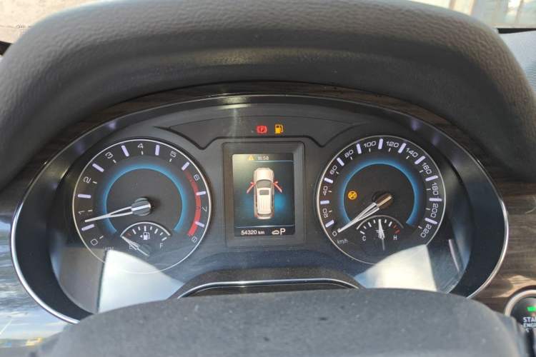 Used Haval H2 2018 Red-Label 1.5T Dual-Clutch Two-Wheel-Drive Luxury Model Instrument Cluster