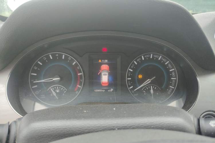 Used Haval H2 2018 Red-Label 1.5T Dual-Clutch Two-Wheel-Drive Elite Model Instrument Cluster