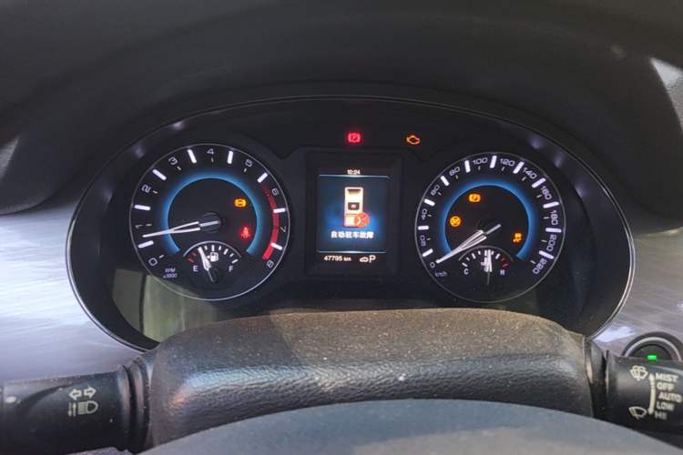 Used Haval H2 2018 Red-Label 1.5T Dual-Clutch Two-Wheel-Drive Luxury Model Instrument Cluster