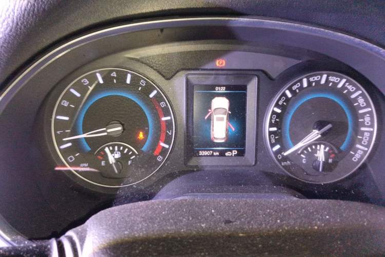Used Haval H2 2018 1.5T Dual-Clutch Two-Wheel Drive Fashion Model China VI Standard Instrument Cluster