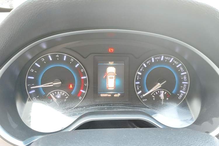 Used Haval H2 2018 Blue-Label 1.5T Dual-Clutch Two-Wheel-Drive Luxury Model Instrument Cluster