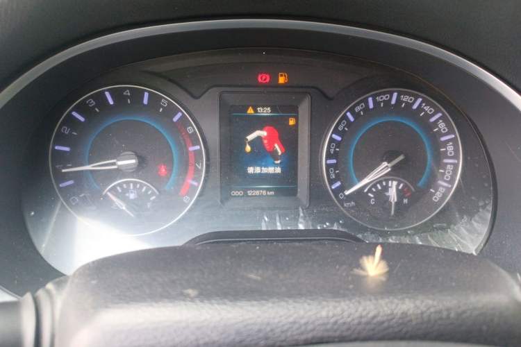 Used Haval H2 2018 Chuanxiang Edition Blue Badge 1.5T Manual Two-Wheel Drive Fashionable Model Instrument Cluster