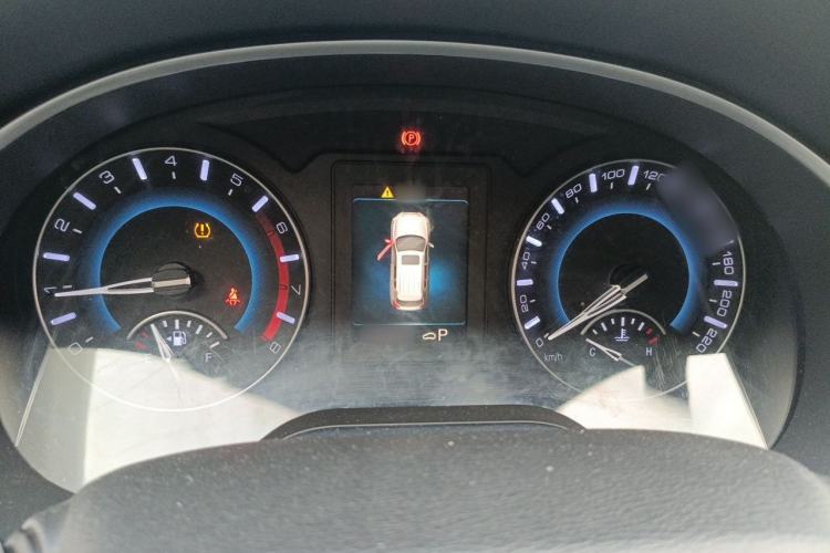 Used Haval H2 2018 Chuanxiang Edition Blue Badge 1.5T Dual-Clutch Two-Wheel Drive Fashionable Model Instrument Cluster