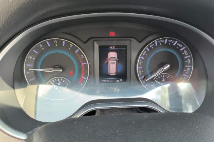 Used Haval H2 2018 Chuanxiang Edition Blue Badge 1.5T Dual-Clutch Two-Wheel Drive Fashionable Model Instrument Cluster
