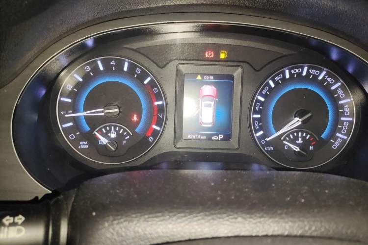 Used Haval H2 2018 Red-Label 1.5T Dual-Clutch Two-Wheel-Drive Luxury Model Instrument Cluster