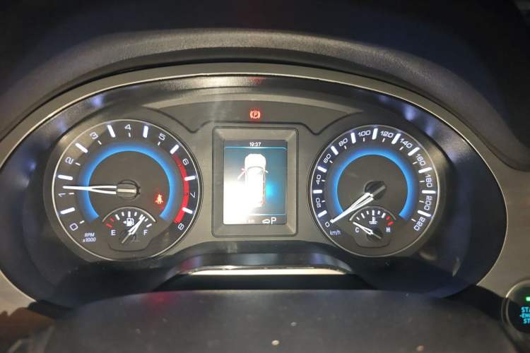 Used Haval H2 2018 Chuanxiang Edition Red Badge 1.5T Dual-Clutch Two-Wheel Drive ZhiShang Model Instrument Cluster