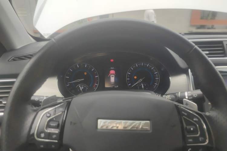 Used Haval H2 2018 Red-Label 1.5T Dual-Clutch Two-Wheel-Drive Luxury Model Instrument Cluster
