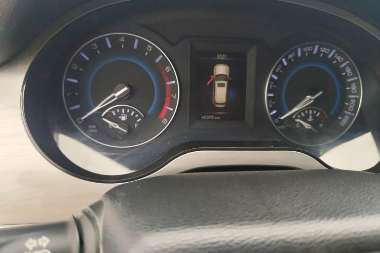 Used Haval H2 2018 Chuanxiang Edition Red Badge 1.5T Dual-Clutch Two-Wheel Drive Fashionable Model Instrument Cluster