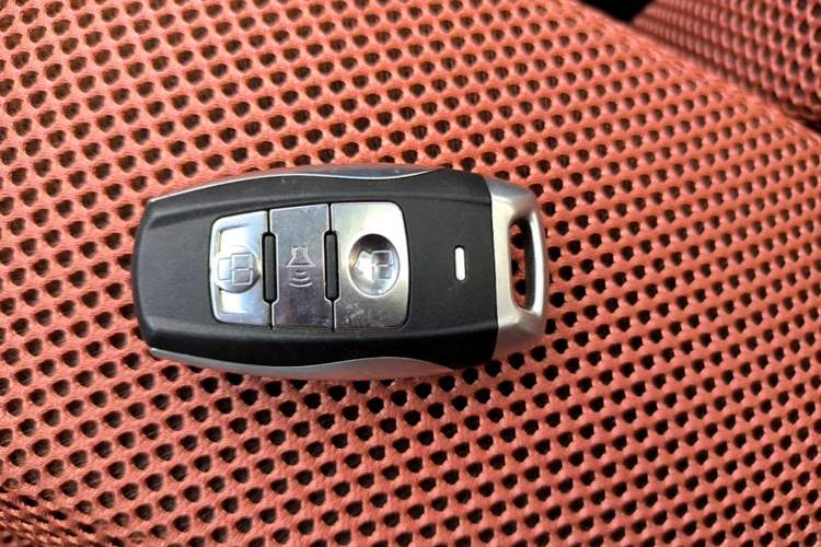 Used Haval H2 2018 Chuanxiang Edition Blue Badge 1.5T Dual-Clutch Two-Wheel Drive Fashionable Model Interior 1