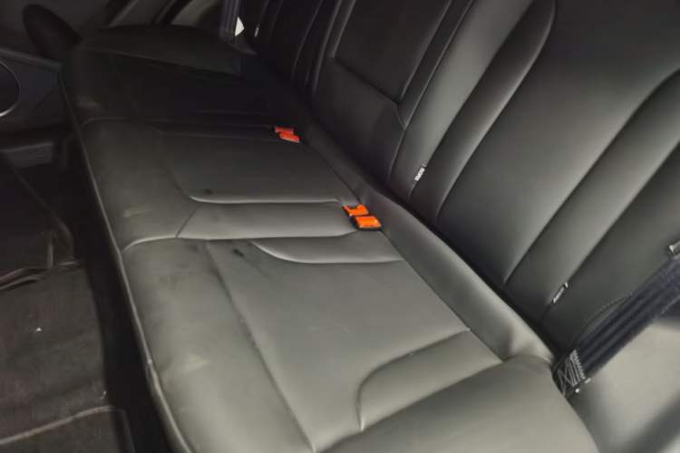 Used Haval H2 2018 Red-Label 1.5T Dual-Clutch Two-Wheel-Drive Luxury Model Interior 2