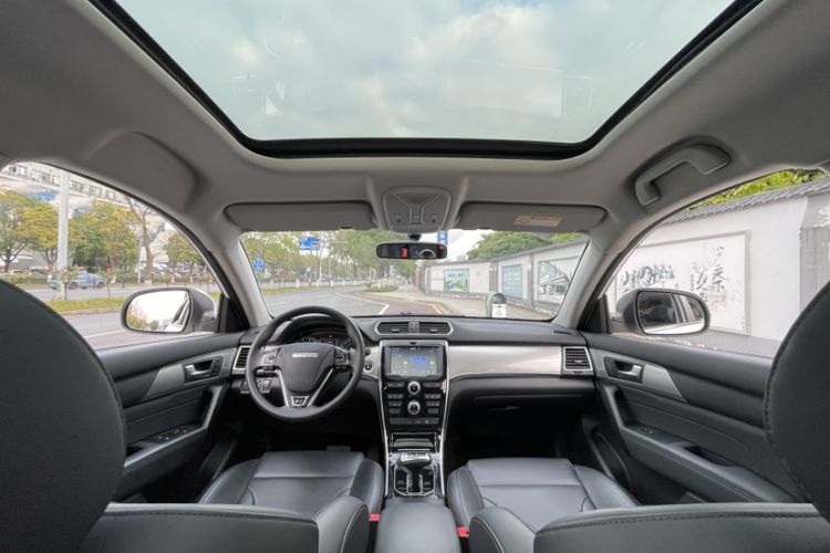 Used Haval H2 2018 1.5T Dual-Clutch Two-Wheel Drive Fashion Model China VI Standard Interior 6