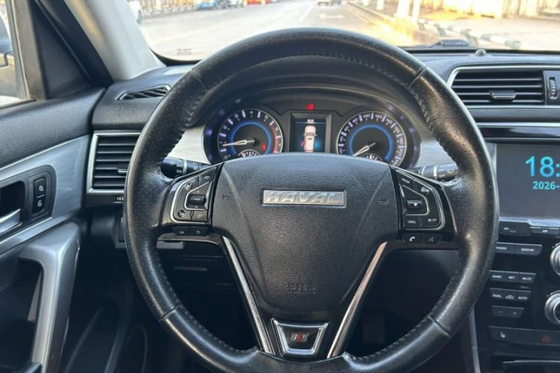 Used Haval H2 2018 Red-Label 1.5T Manual Two-Wheel Drive Luxury Model Interior 7