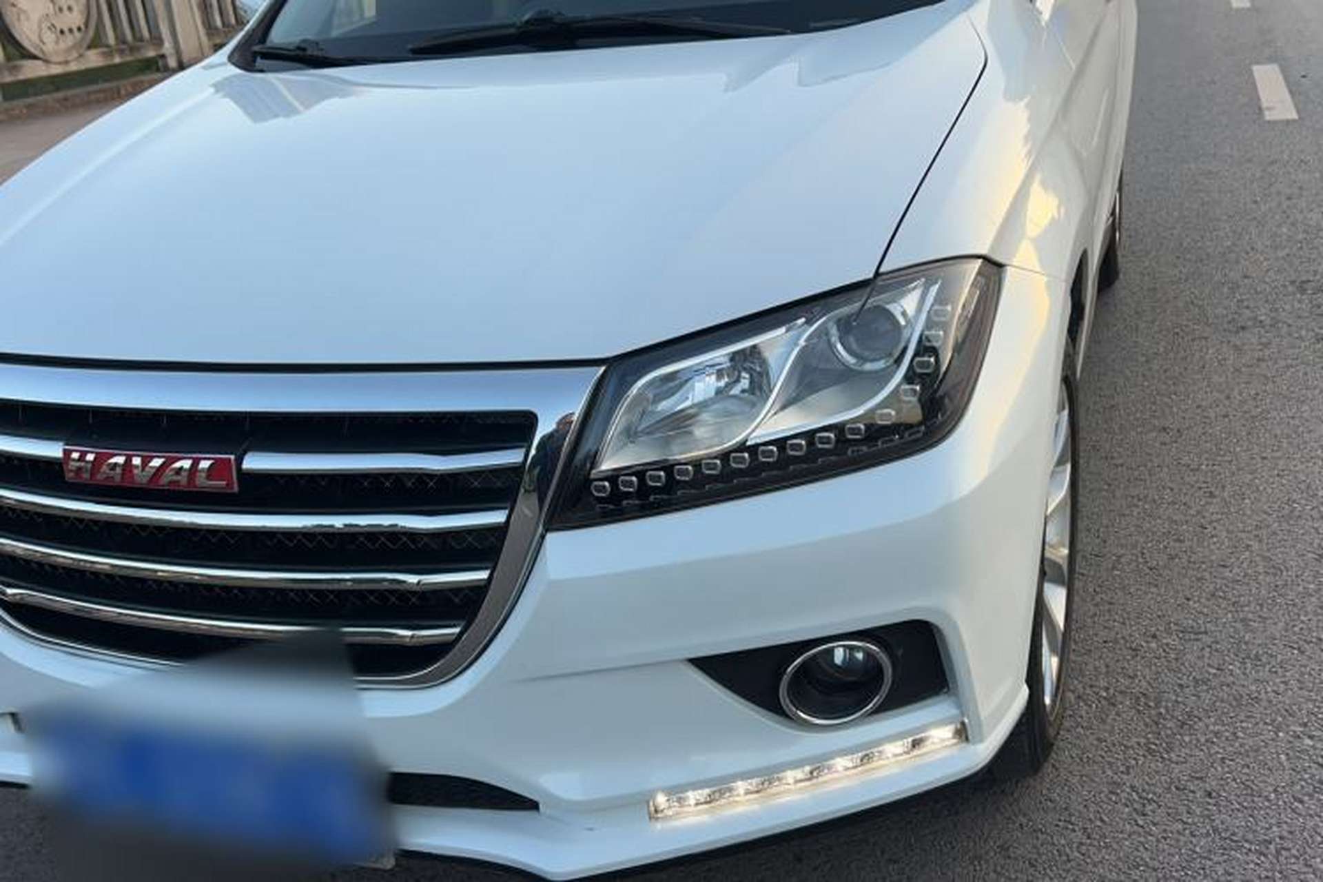 Used Haval H2 2018 Red-Label 1.5T Manual Two-Wheel Drive Luxury Model Left Front Headlight