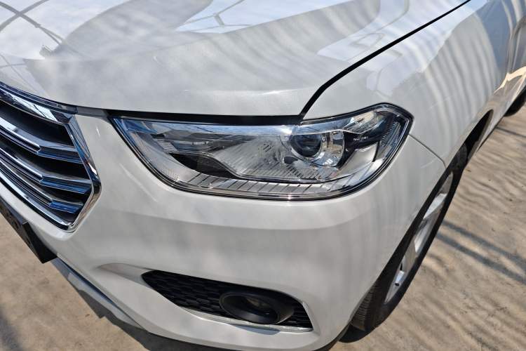 Used Haval H2 2018 1.5T Manual Two-Wheel Drive Luxury Model China VI Standard Left Front Headlight