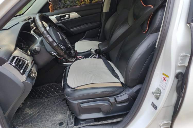 Used Haval H2 2018 Chuanxiang Edition Blue Badge 1.5T Dual-Clutch Two-Wheel Drive Fashionable Model Left Front Seat
