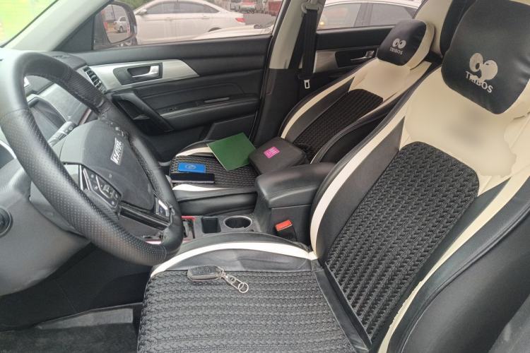 Used Haval H2 2018 Chuanxiang Edition Blue Badge 1.5T Manual Two-Wheel Drive Fashionable Model Left Front Seat