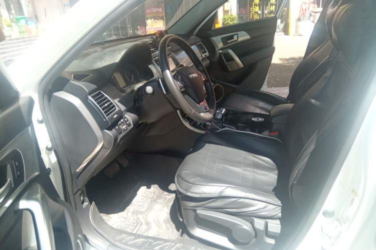 Used Haval H2 2018 Red-Label 1.5T Dual-Clutch Two-Wheel-Drive Luxury Model Left Front Seat