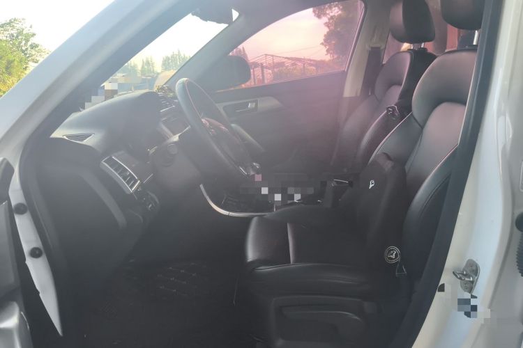 Used Haval H2 2018 Red-Label 1.5T Manual Two-Wheel Drive Elite Model Left Front Seat