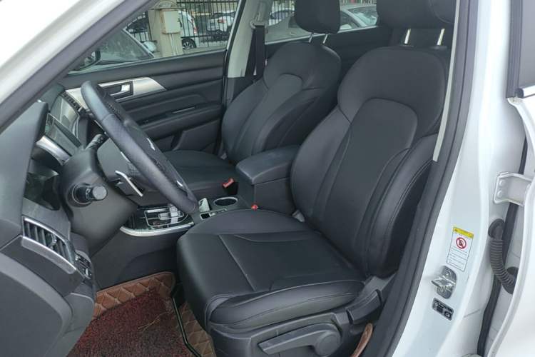 Used Haval H2 2018 Red-Label 1.5T Dual-Clutch Two-Wheel-Drive Luxury Model Left Front Seat