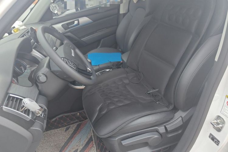 Used Haval H2 2018 Chuanxiang Edition Red Badge 1.5T Manual Two-Wheel Drive Fashionable Model Left Front Seat