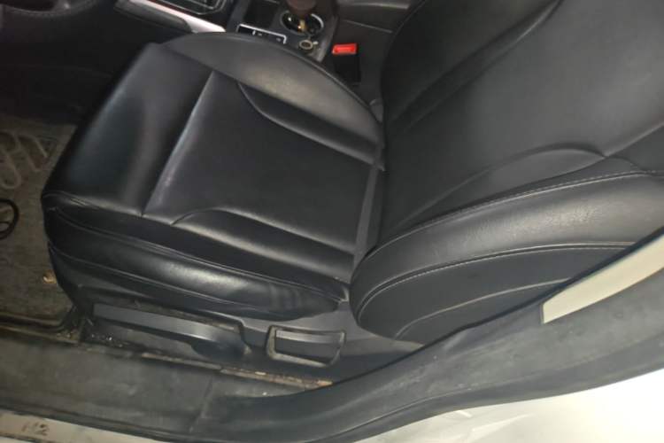 Used Haval H2 2018 Blue Label 1.5T Dual-Clutch Two-Wheel-Drive Elite Model Left Front Seat