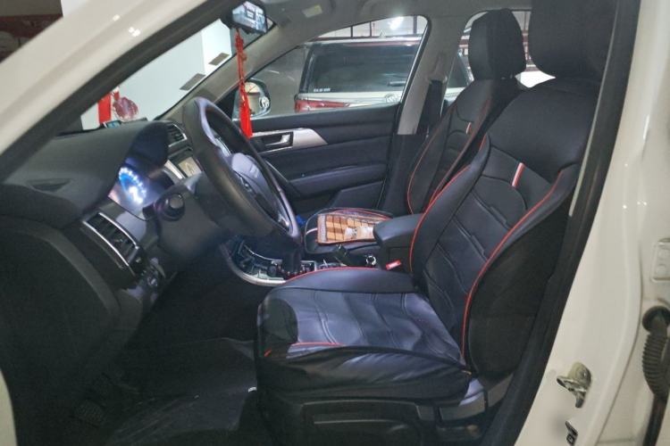 Used Haval H2 2018 Chuanxiang Edition Red Badge 1.5T Manual Two-Wheel Drive Fashionable Model Left Front Seat