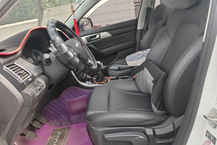 Used Haval H2 2018 Red-Label 1.5T Manual Two-Wheel Drive Elite Model Left Front Seat