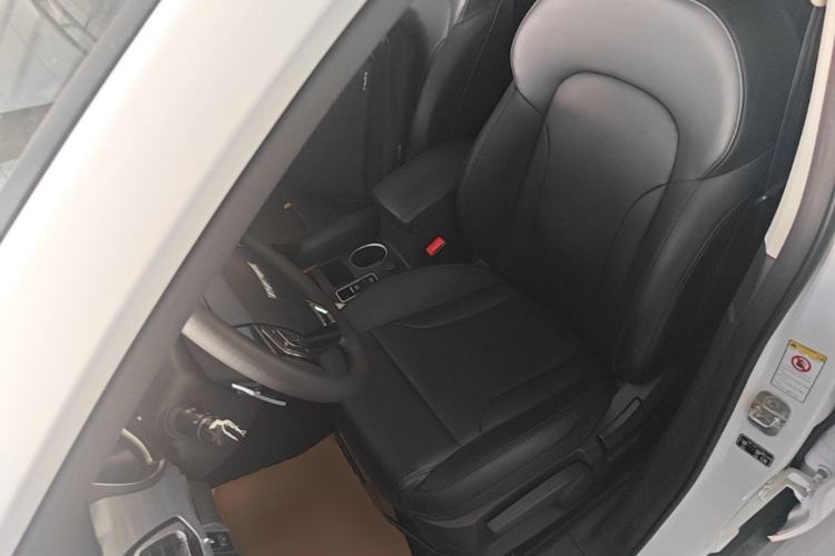 Used Haval H2 2018 Chuanxiang Edition Blue Badge 1.5T Dual-Clutch Two-Wheel Drive Fashionable Model Left Front Seat