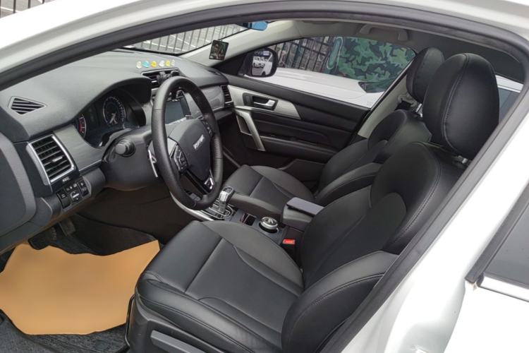 Used Haval H2 2018 Red-Label 1.5T Dual-Clutch Two-Wheel-Drive Luxury Model Left Front Seat