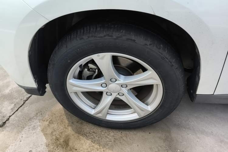 Used Haval H2 2018 1.5T Dual-Clutch Two-Wheel Drive Fashion Model China VI Standard Left Front Wheel Hub