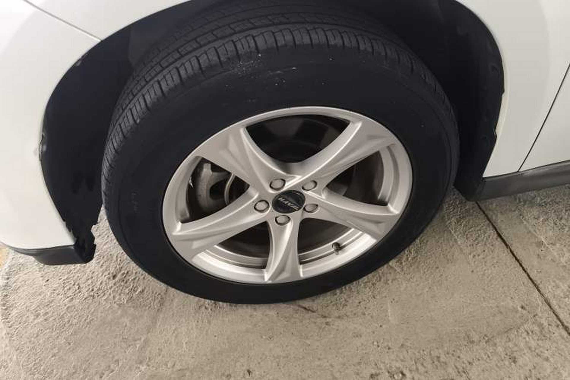 Used Haval H2 2018 Chuanxiang Edition Blue Badge 1.5T Dual-Clutch Two-Wheel Drive Fashionable Model Left Front Wheel Hub