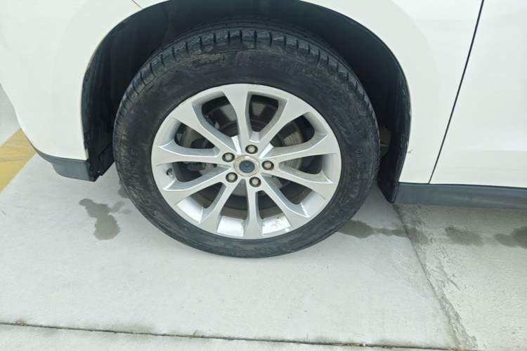 Used Haval H2 2018 Blue-Label 1.5T Dual-Clutch Two-Wheel-Drive Luxury Model Left Front Wheel Hub