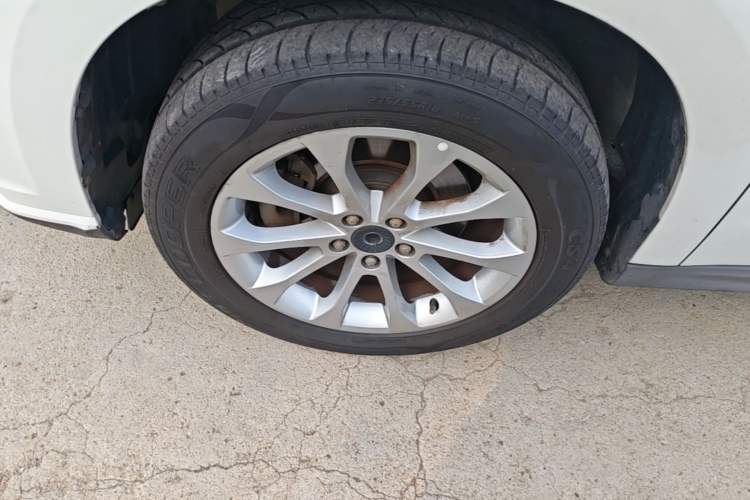 Used Haval H2 2018 Red-Label 1.5T Dual-Clutch Two-Wheel-Drive Elite Model Left Front Wheel Hub