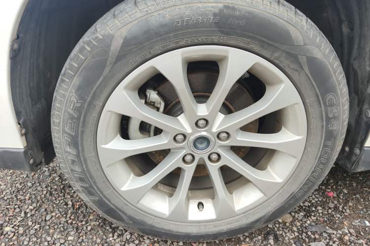 Used Haval H2 2018 Blue-Label 1.5T Dual-Clutch Two-Wheel-Drive Luxury Model Left Front Wheel Hub