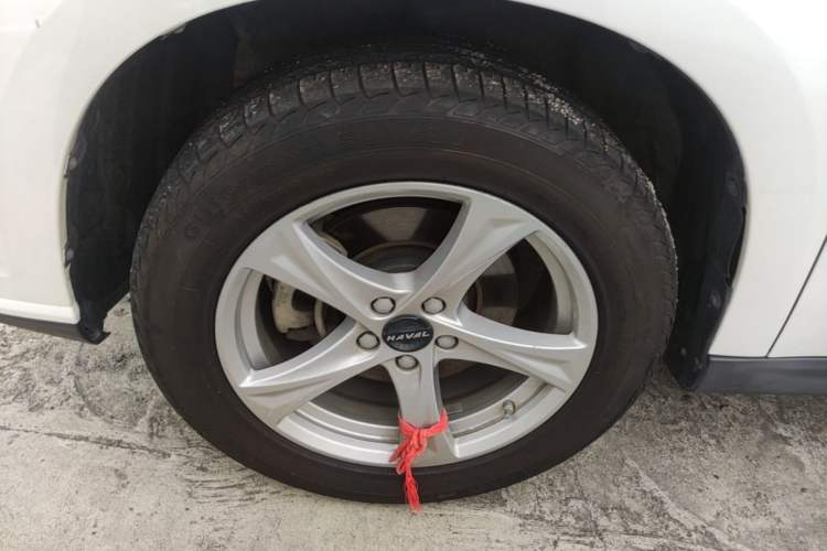 Used Haval H2 2018 Chuanxiang Edition Red Badge 1.5T Dual-Clutch Two-Wheel Drive Fashionable Model Left Front Wheel Hub