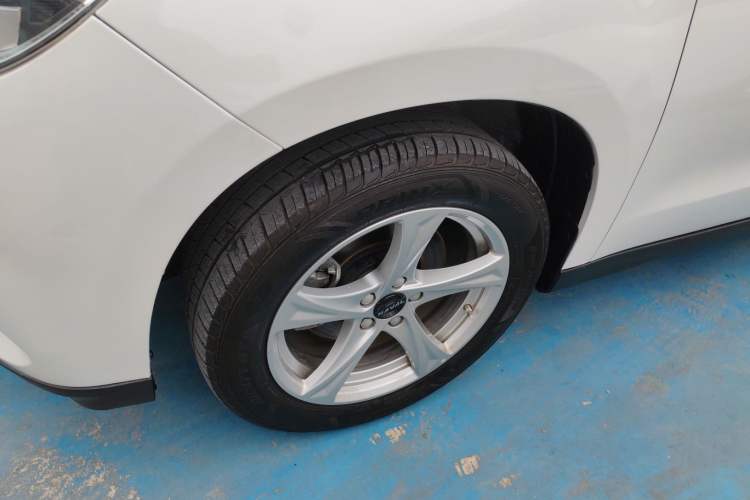 Used Haval H2 2018 Chuanxiang Edition Blue Badge 1.5T Dual-Clutch Two-Wheel Drive Fashionable Model Left Front Wheel Hub