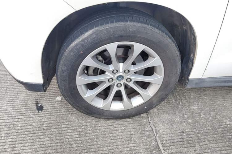Used Haval H2 2018 Blue-Label 1.5T Dual-Clutch Two-Wheel-Drive Luxury Model Left Front Wheel Hub